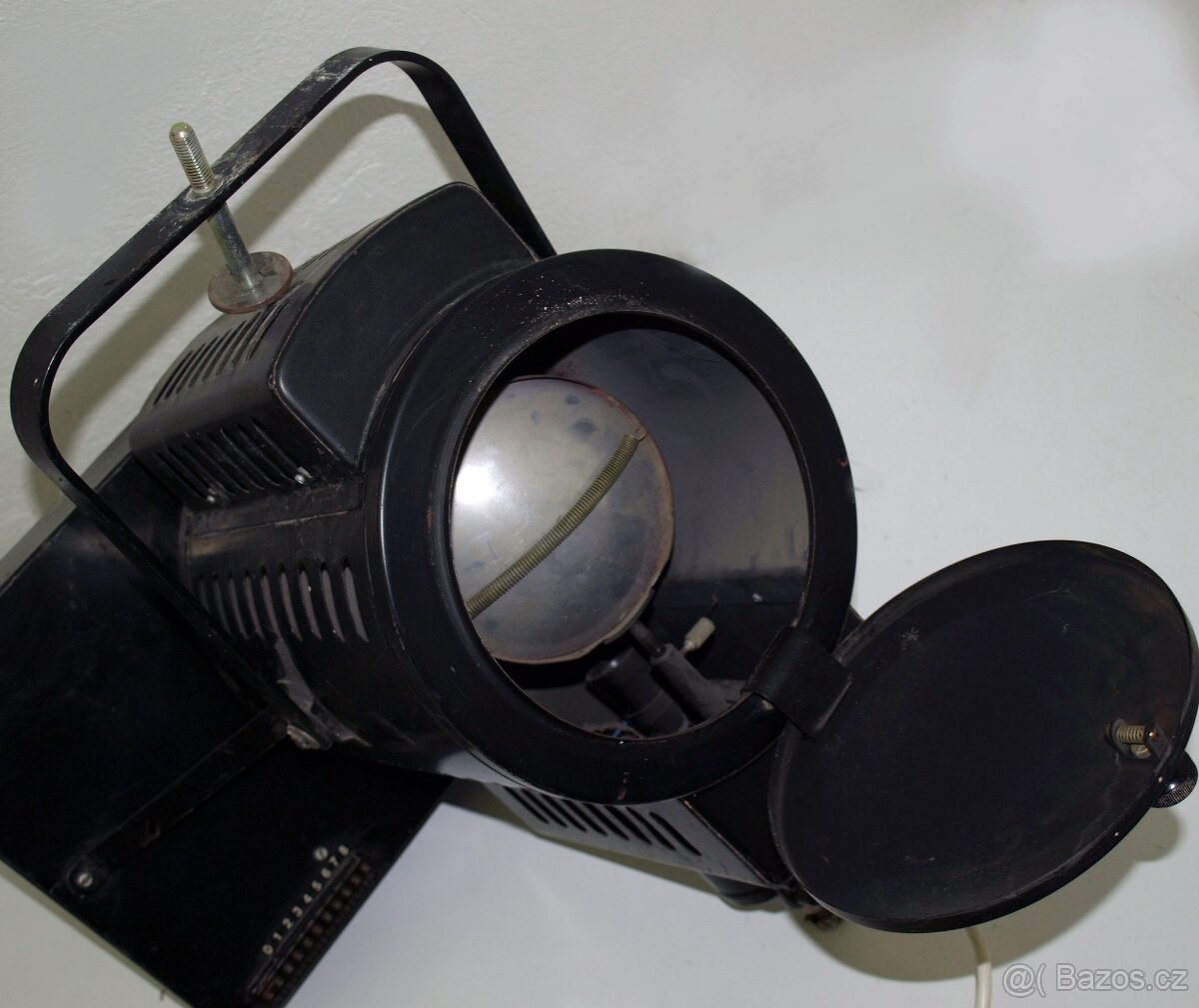 Retro filmový reflektor - 4