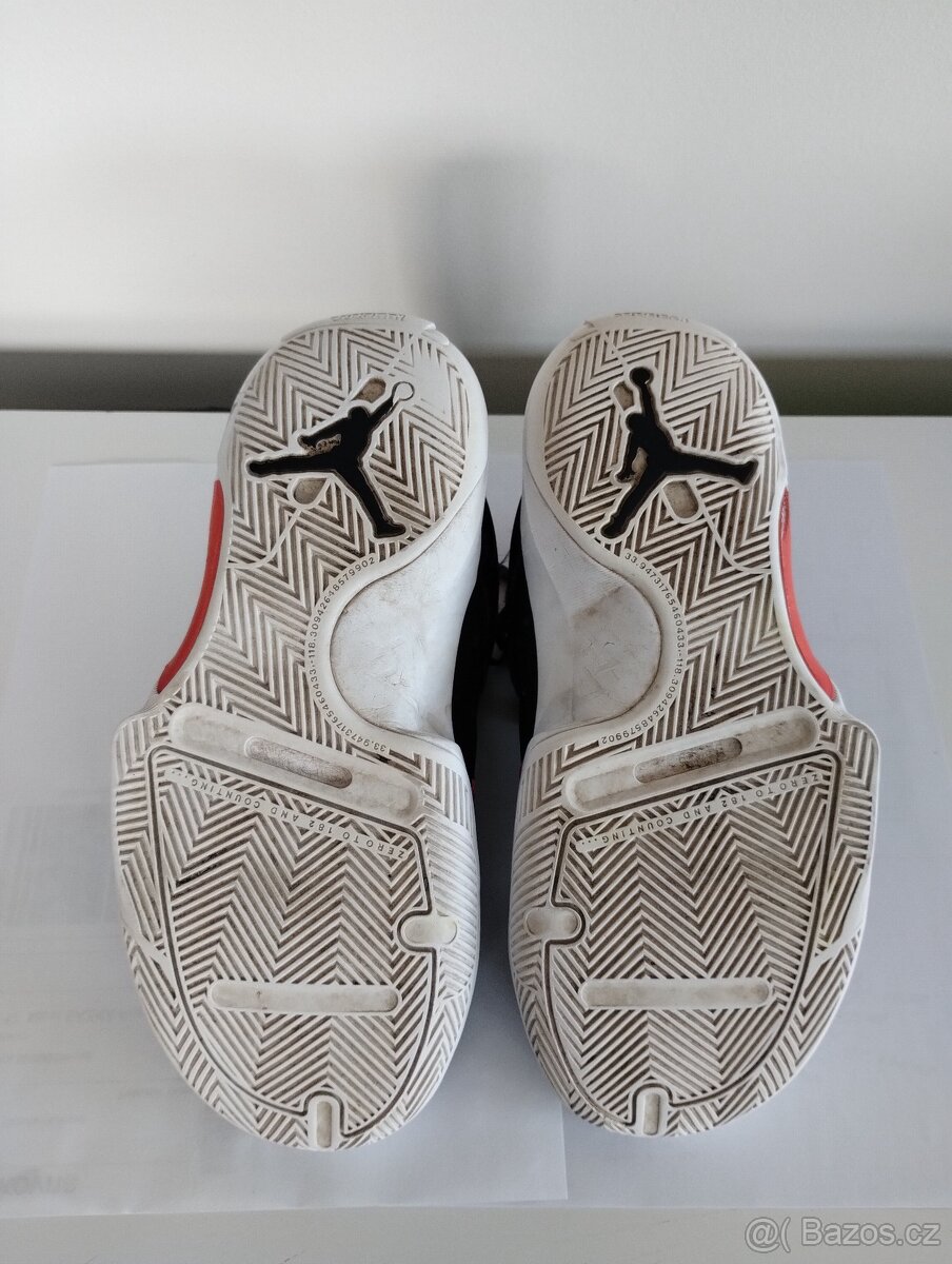 Chlapecké boty Jordan č.37,5 - 4