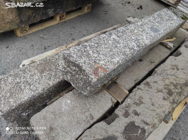 Stará kamenná futra, ostění, dveře, žulová futra - 4