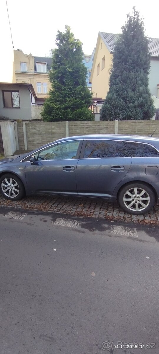 Toyota Avensis - 4