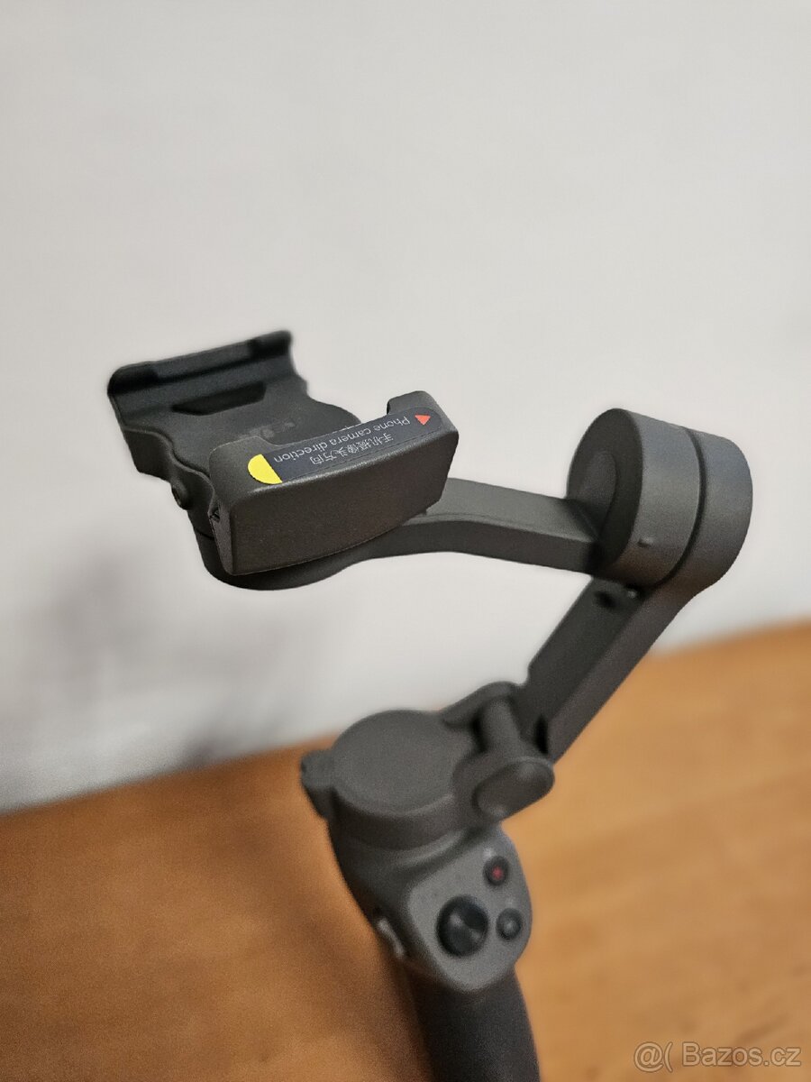 DJI Osmo Mobile 3 - 4