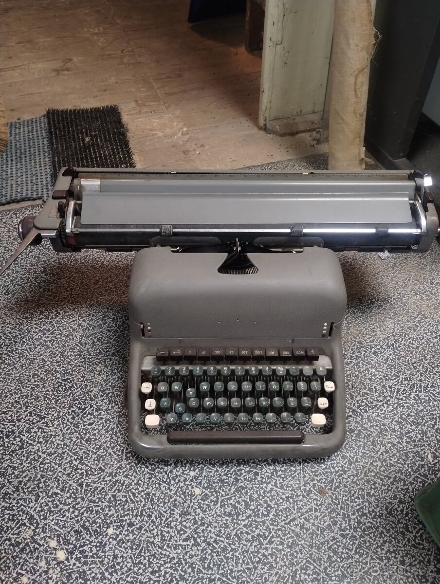 Veřejný rozhlas a psací stroj - 4