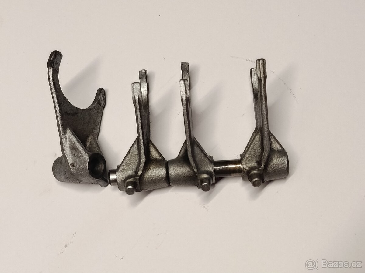 Válec Suzuki DR 650 - 4