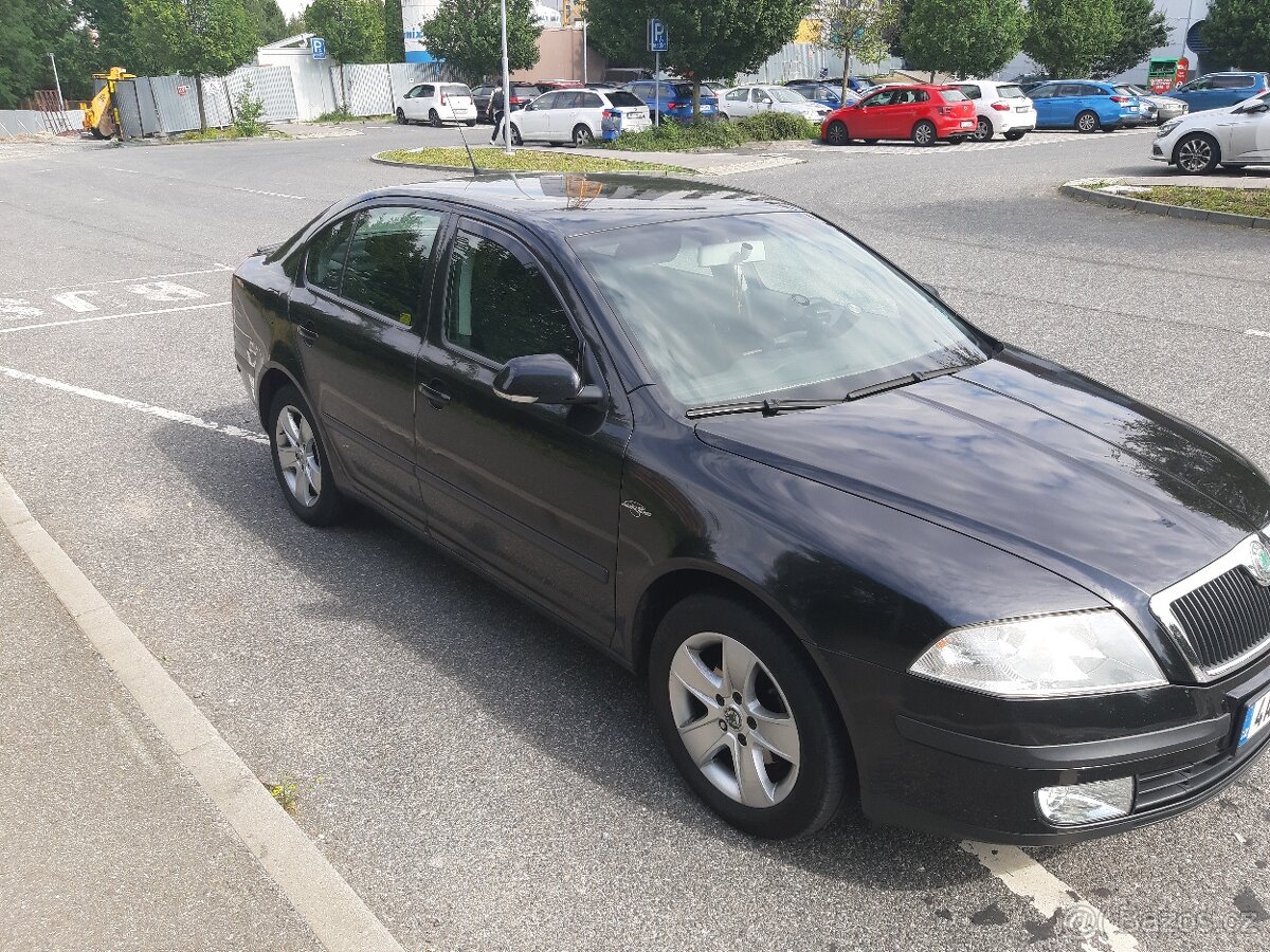 Škoda Octavia 1,6 MPI DSG - 4