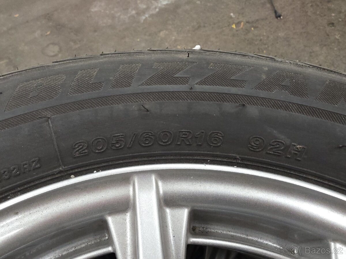 Zimní Alu kola 205/60 R16 - 4