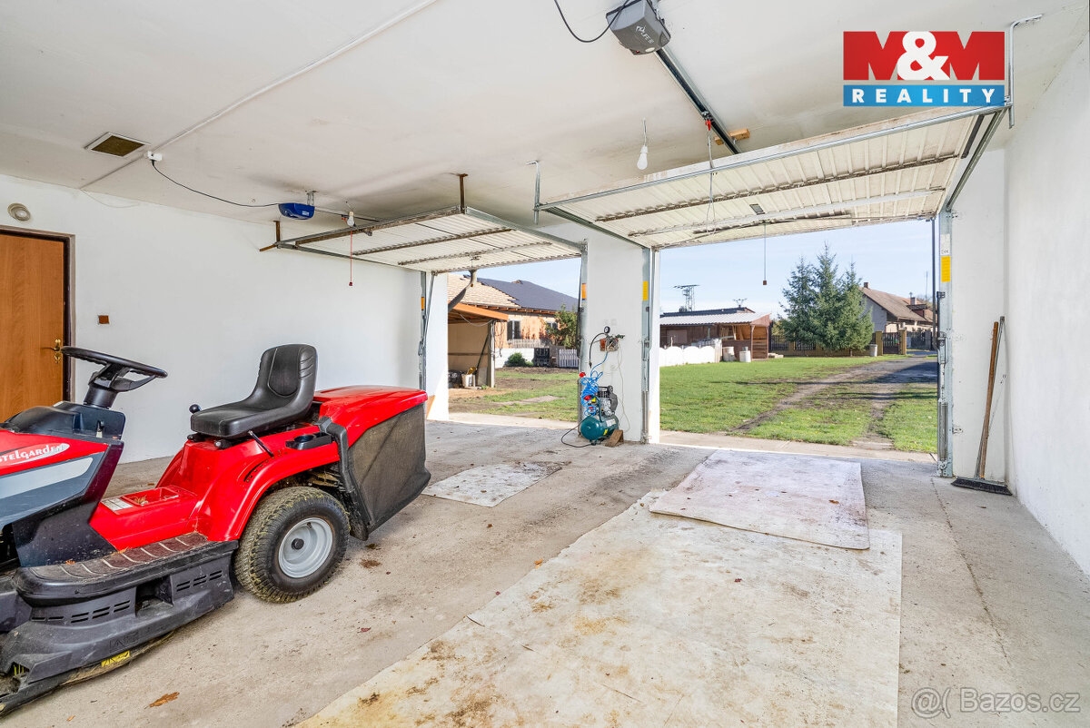 Prodej pozemku k bydlení, 885 m², Jíkev - 4