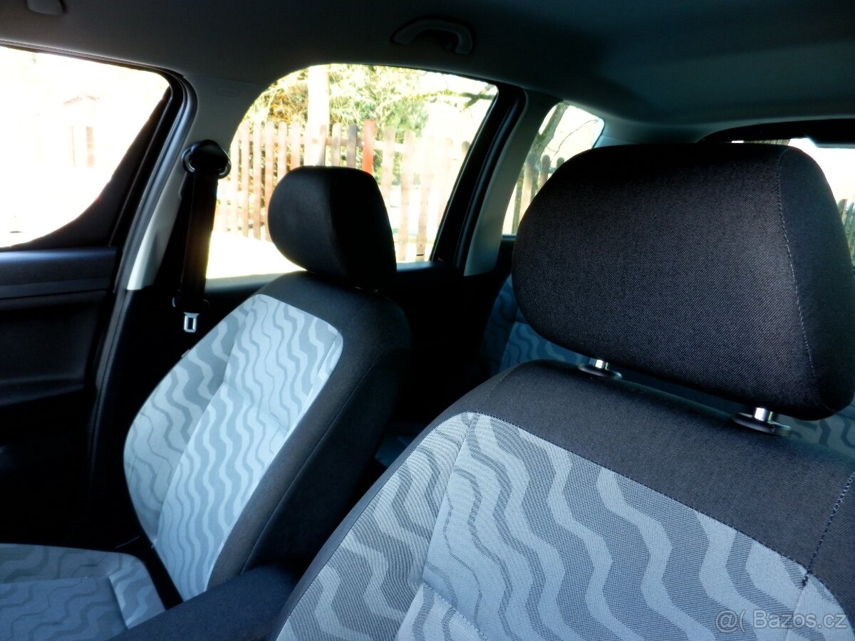 ŠKODA ROOMSTER 1,6 MPi 16 V TOP STAV - 4