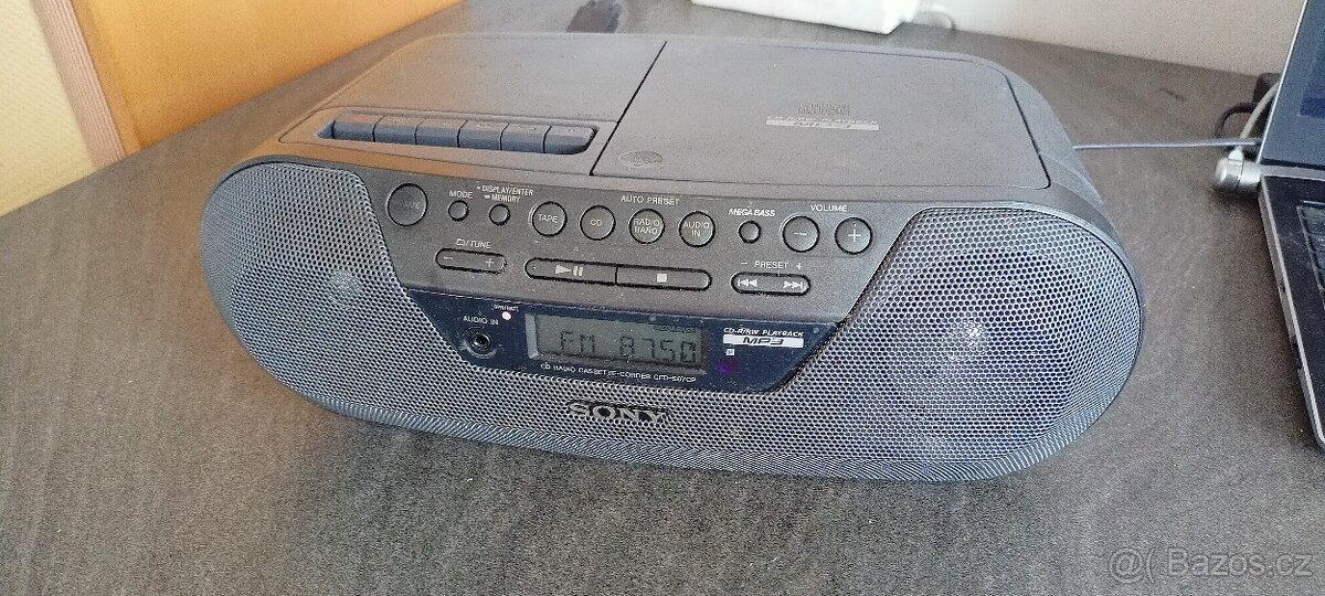 Reproduktory/rádio Sony na kazety a CD - 4