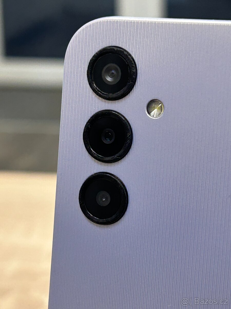 Samsung Galaxy A14, 64 GB - stříbrná - 4