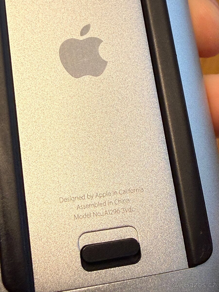 Apple Magic Mouse (1. generace) - 4