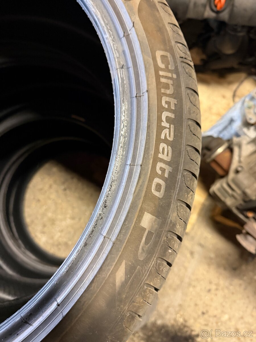 Prodám 235/40/19 - 4
