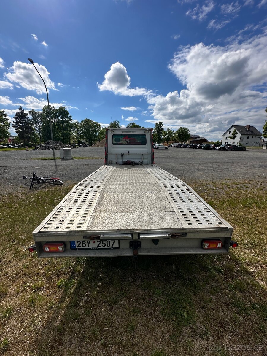 Prodám odtahový speciál Opel Movano 2.5 DCI