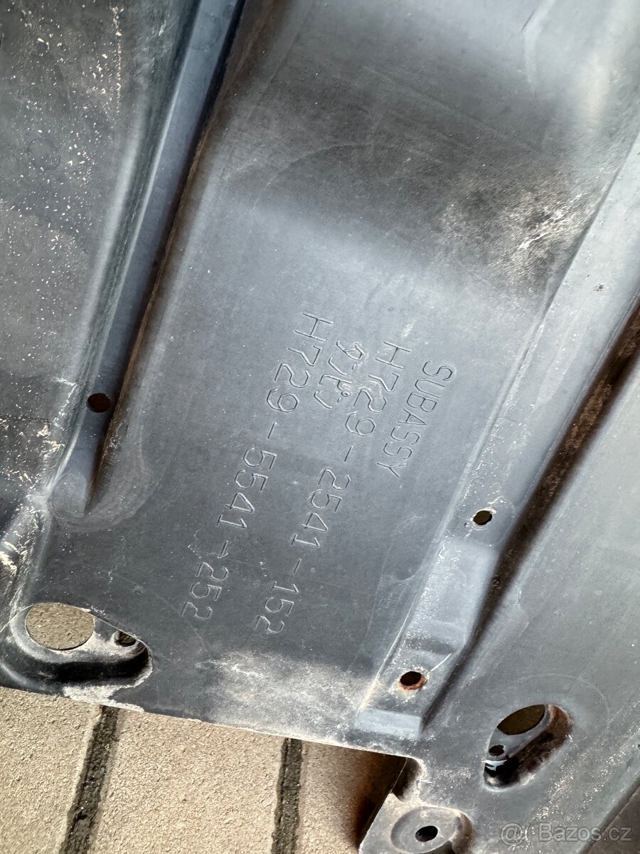 Spoiler pod nárazník Nissan GT-R R35 - 4