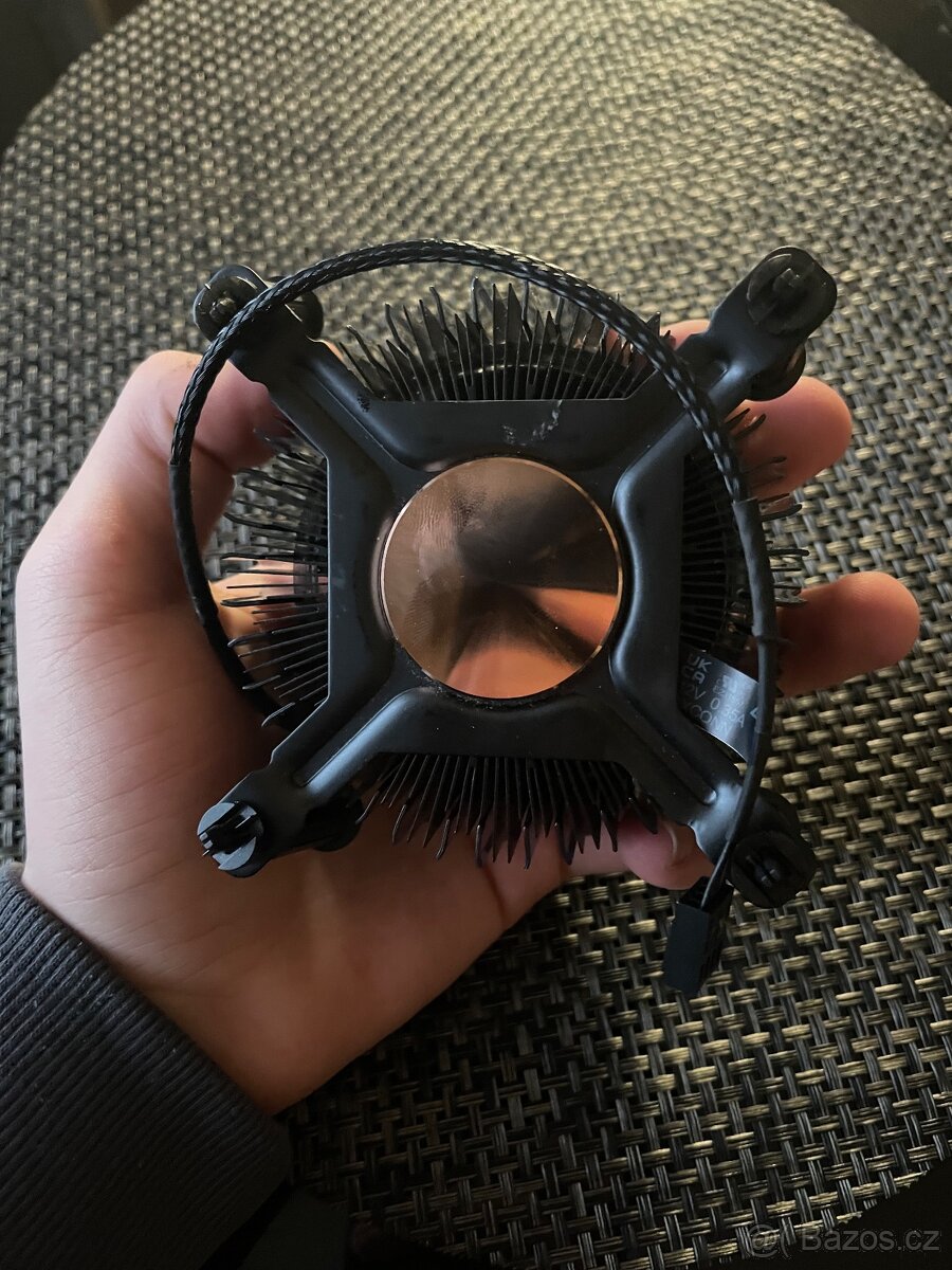 Intel core i3-14100f - 4