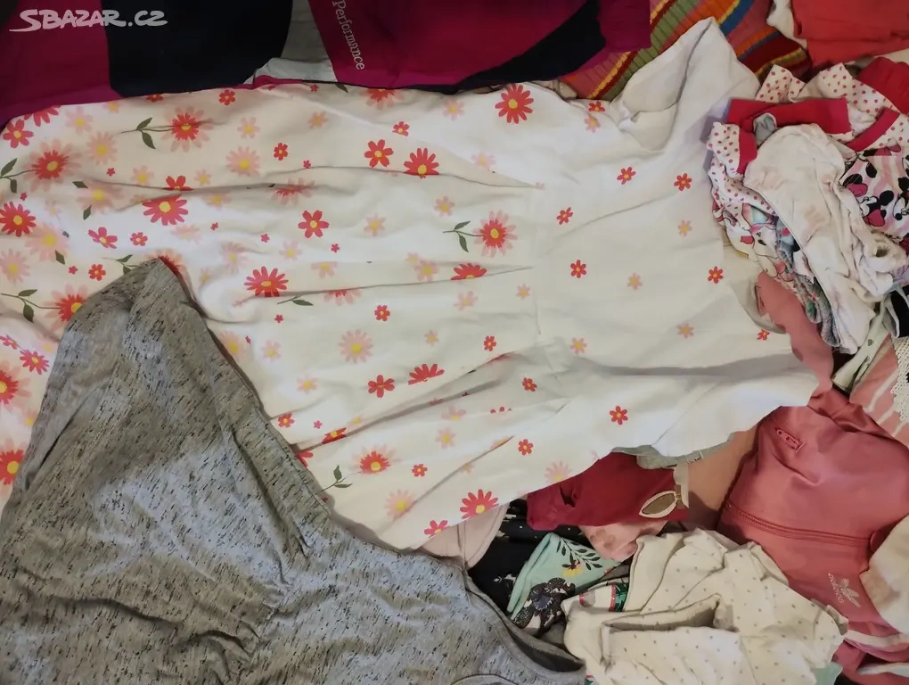 Dětské dívčí oblečení 4 až 6 let - 4