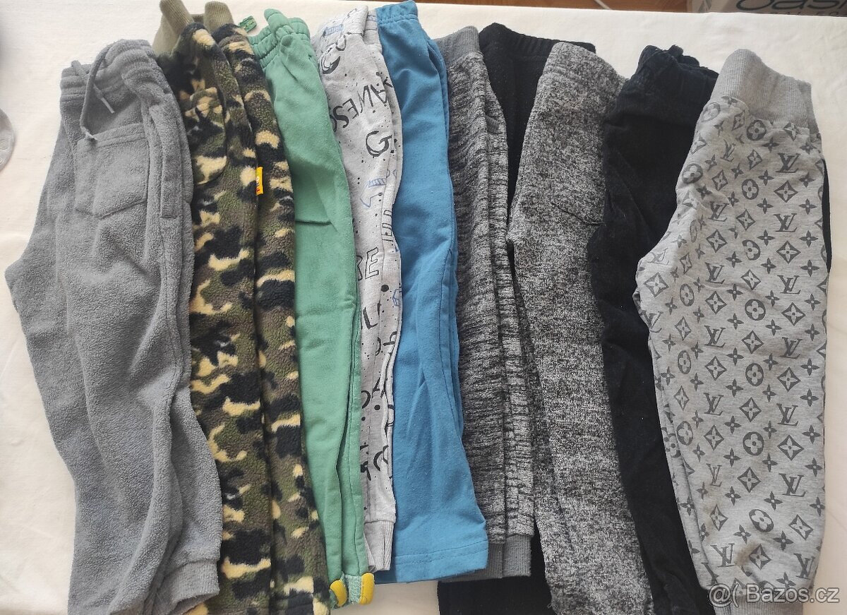 Krabice oblečení kluk 98-104 - 4