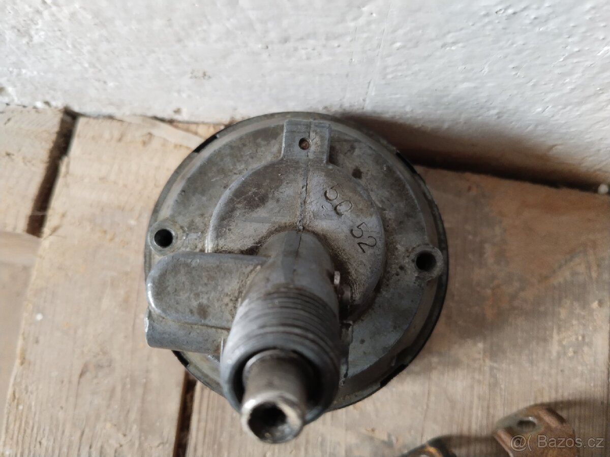 Jawa 350 pérák - 4