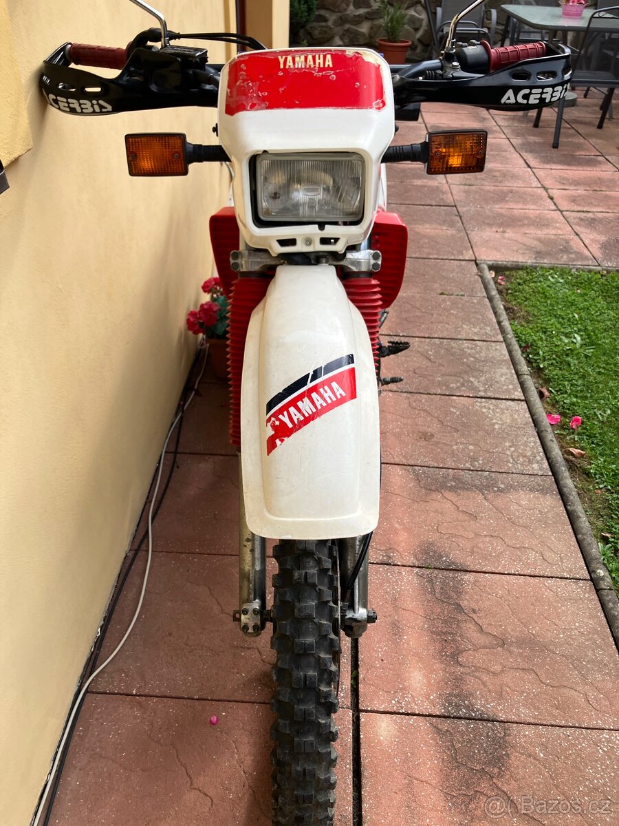 Yamaha XT 600 43F r.v.1986 bílé SPZ - 4