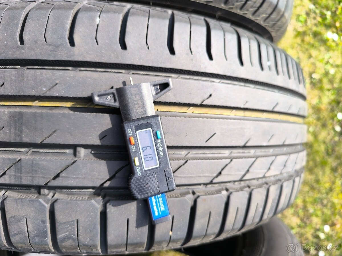 225/60/17 nokian - 4