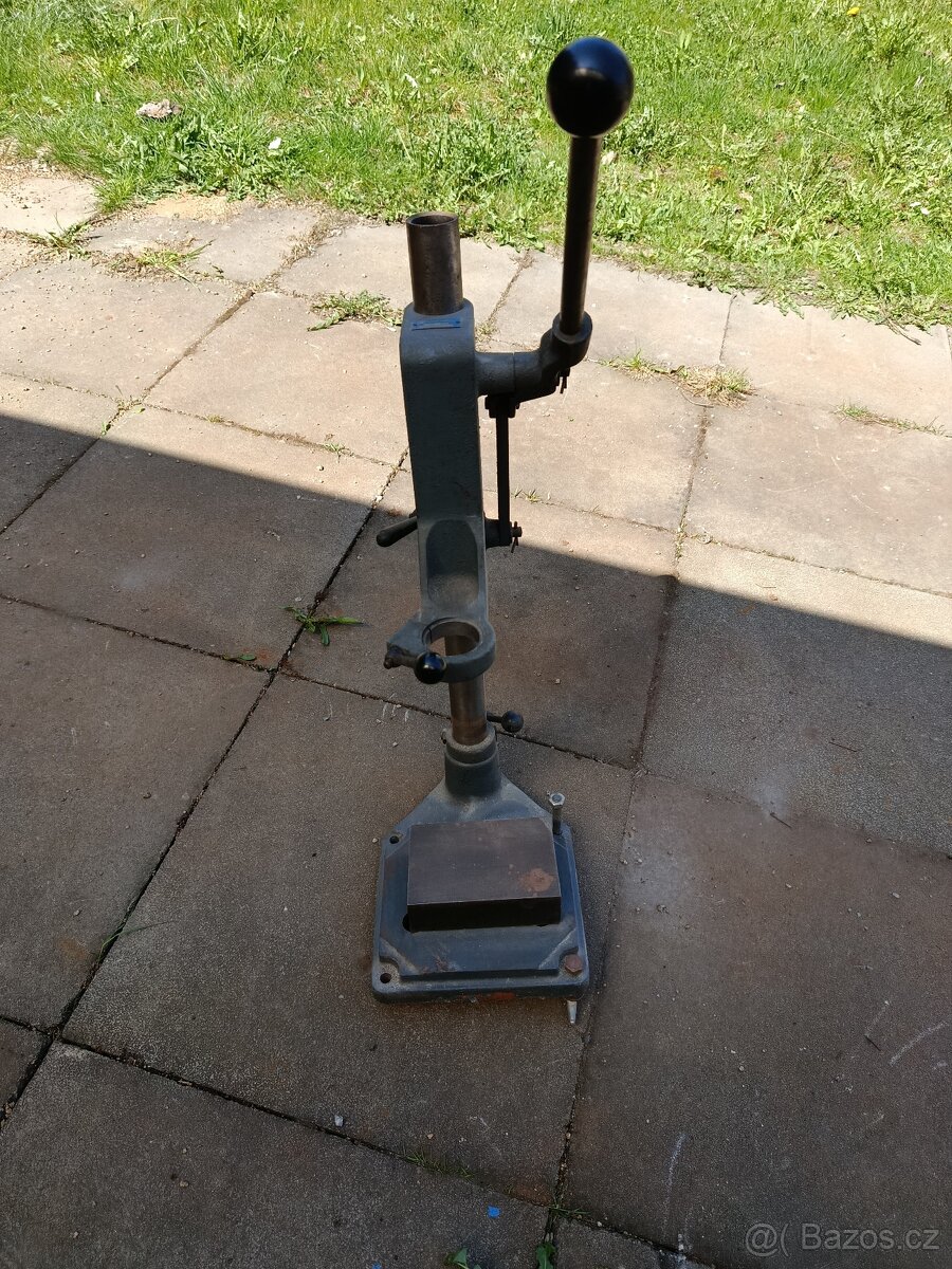 Stojan na vrtačku - 4