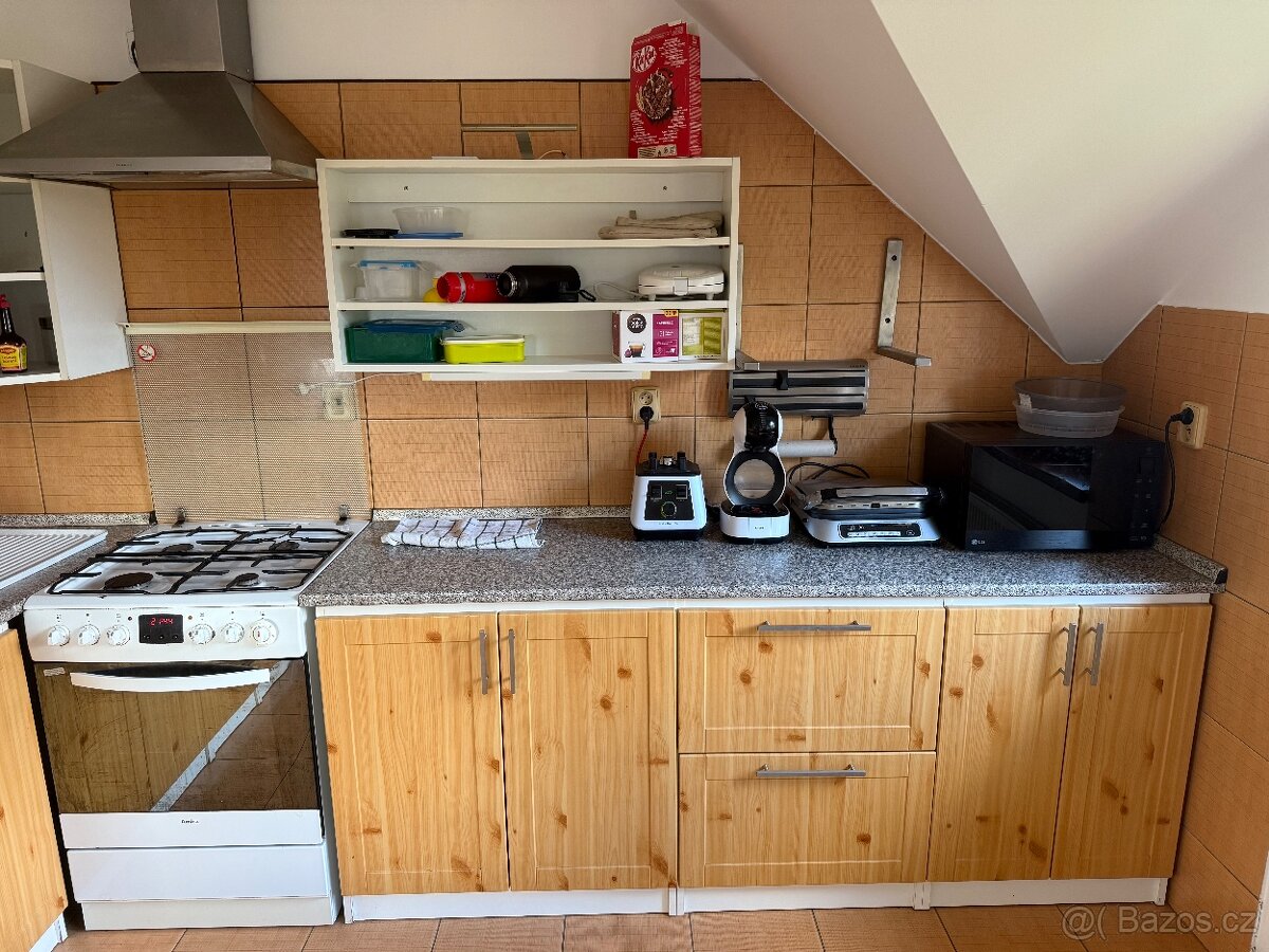 KOMPLETNE VYBAVENA KUCHYNE + SPOTREBICE - 4