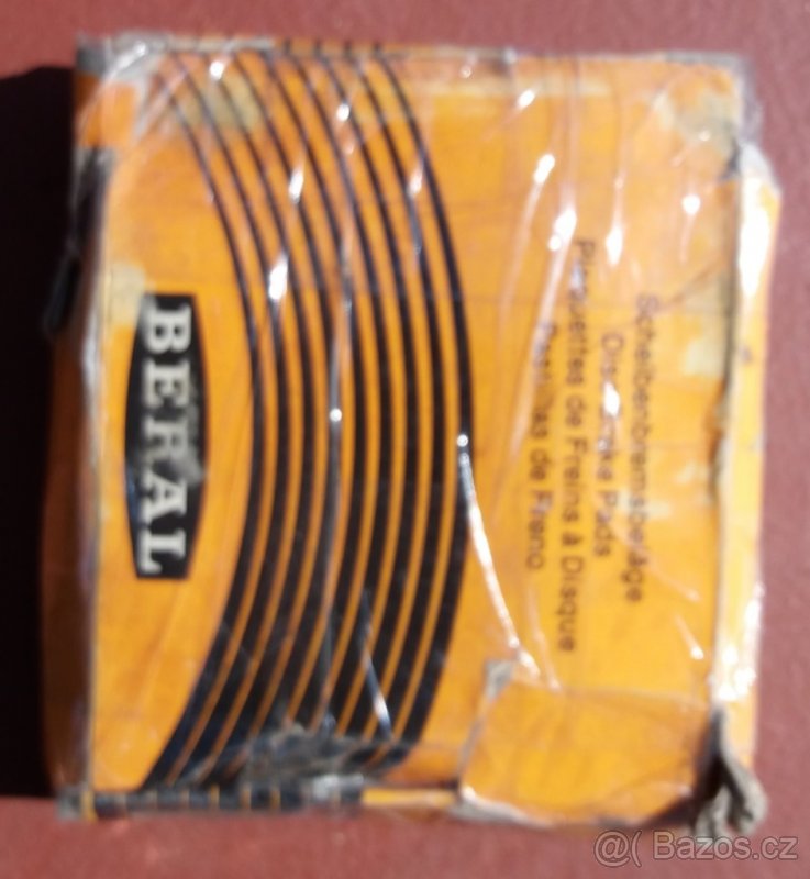 Prodám přední brzdové destičky Mitsubishi - 4