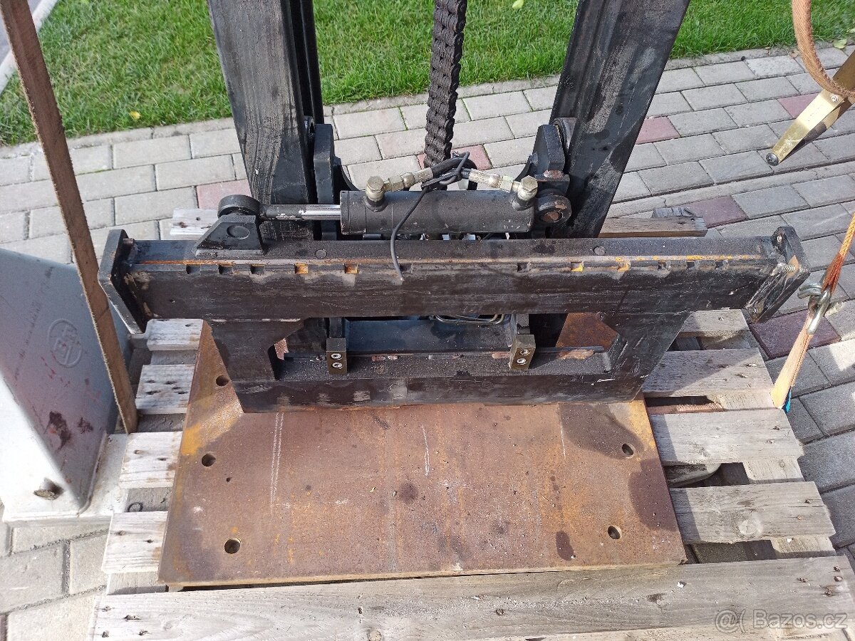 Prodám zdvihací rameno do výšky 1600 mm - 4
