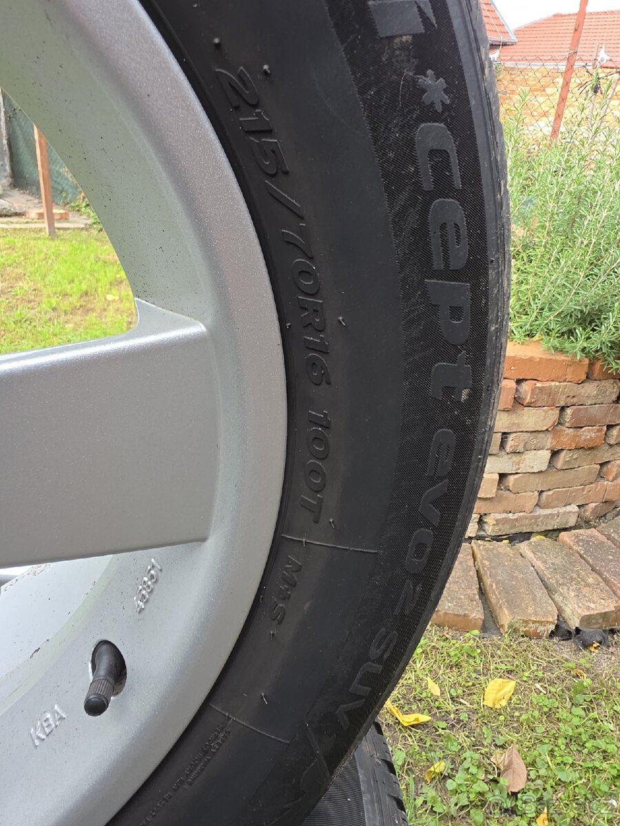 Zimní sada 215/70 R16, 114,3 - 4