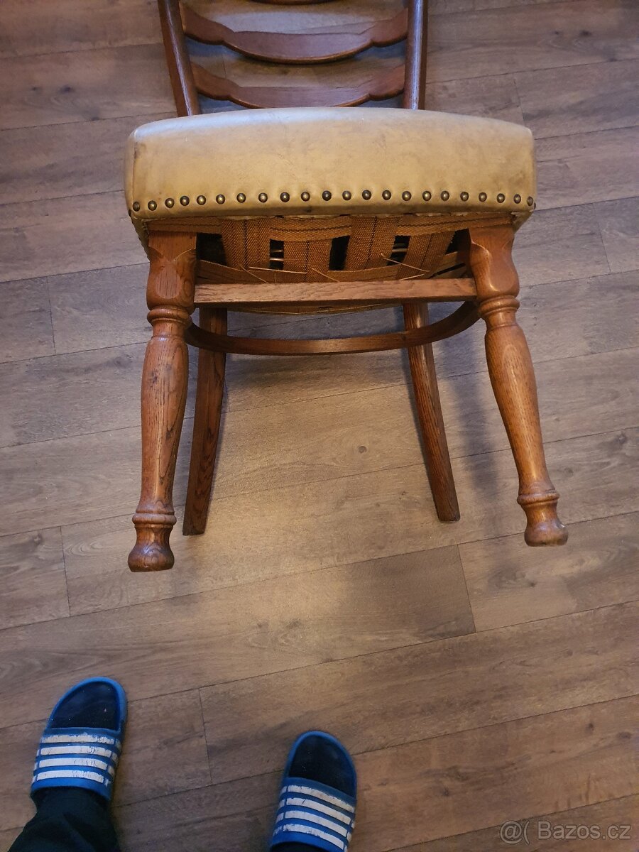 Staré repasované židle. - 4