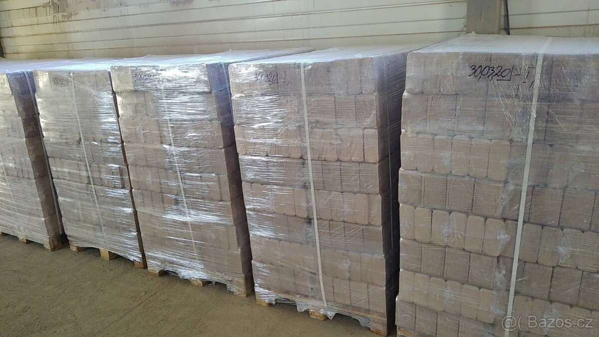 Nabízíme prodej bukových briket RUF - 4