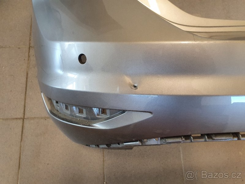 Zadní nárazník VW Touran 5T - 4