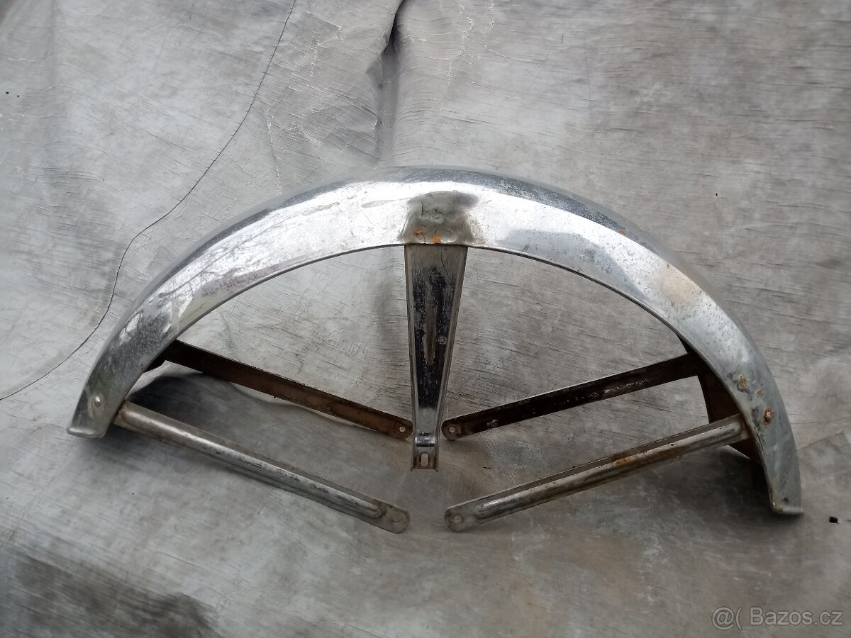 Přední blatník - 4