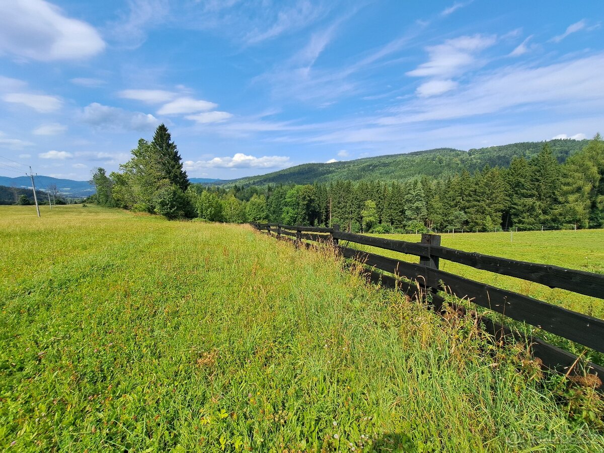 Prodej 2 ATRAKTIVNÍCH stavebních pozemeků na Šumavě se 3 sta - 4