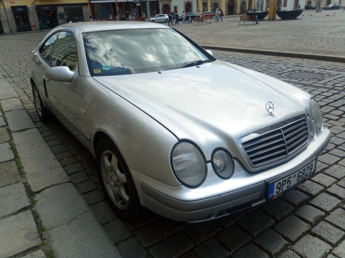 MERCEDES CLK PERFEKTNÍ STAV - 4