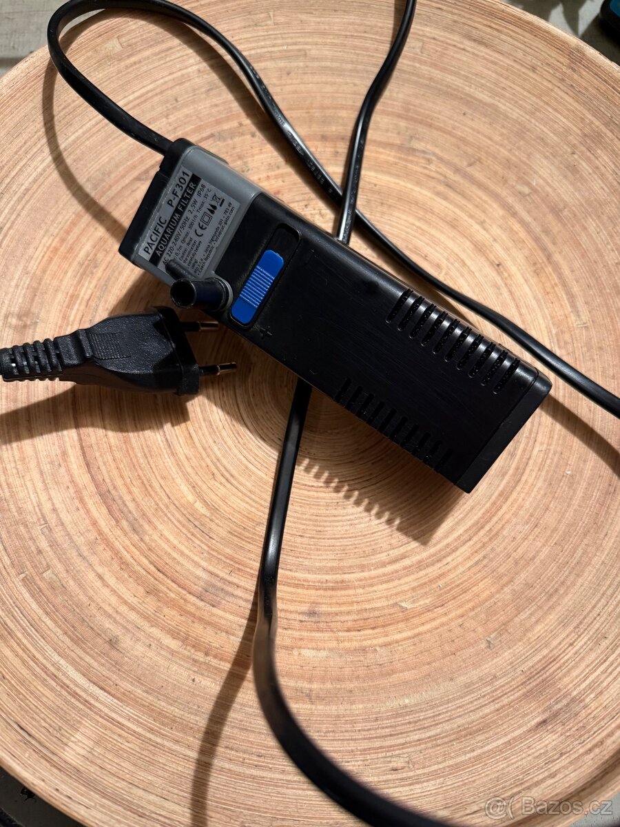 Prodám akvárium 20l i s příslušenstvím - 4