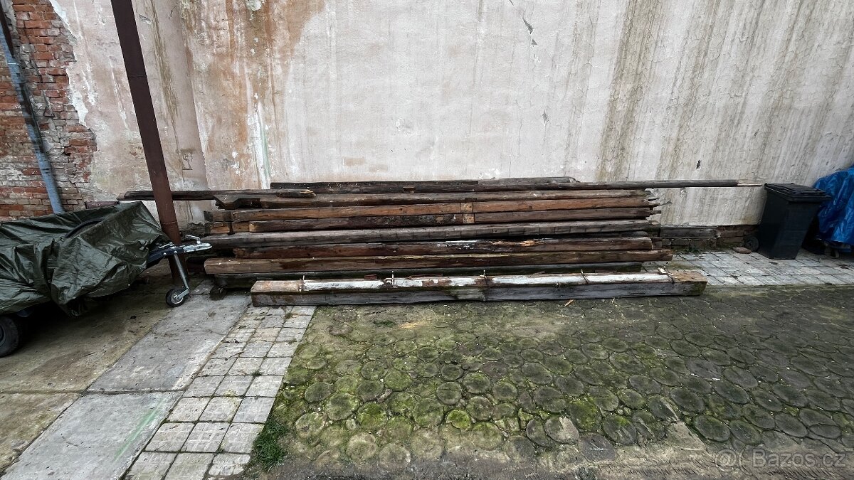Staré trámy z demolice - 4