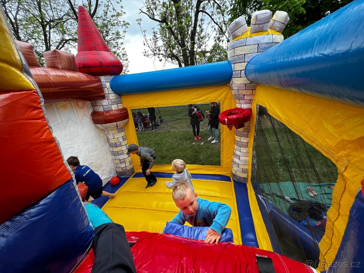 Skákací hrad Zámek (profi) - 4