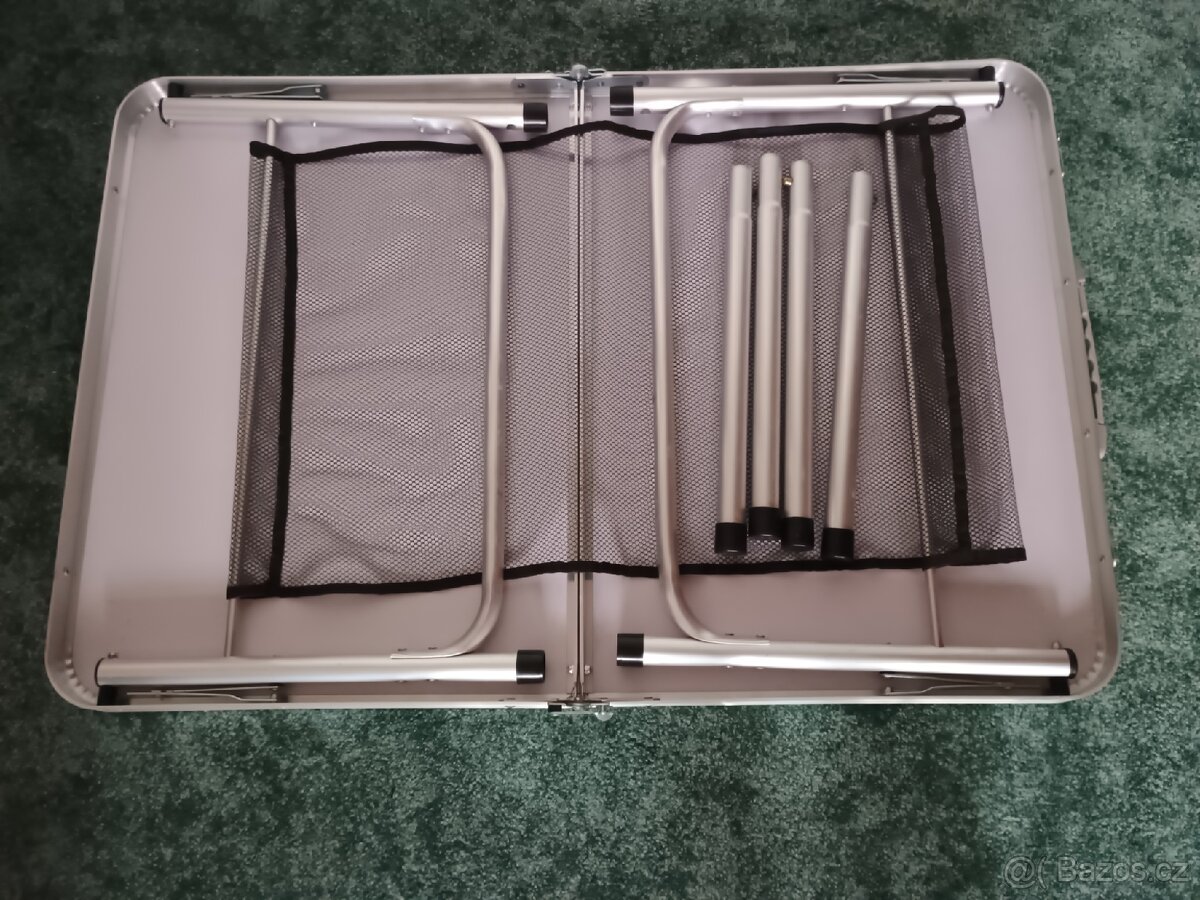 Skládací kempinkový stůl - 4