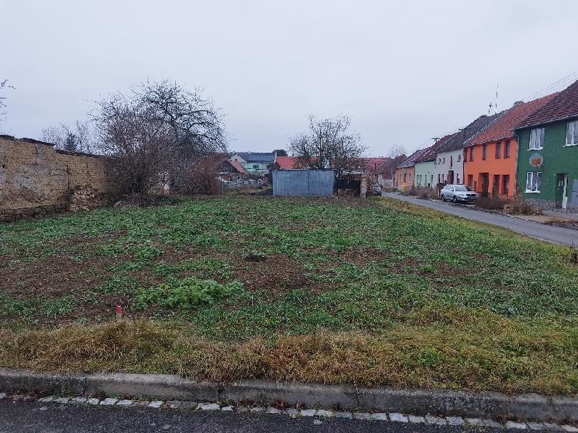 Stavebni pozemek s Tiny House - 4