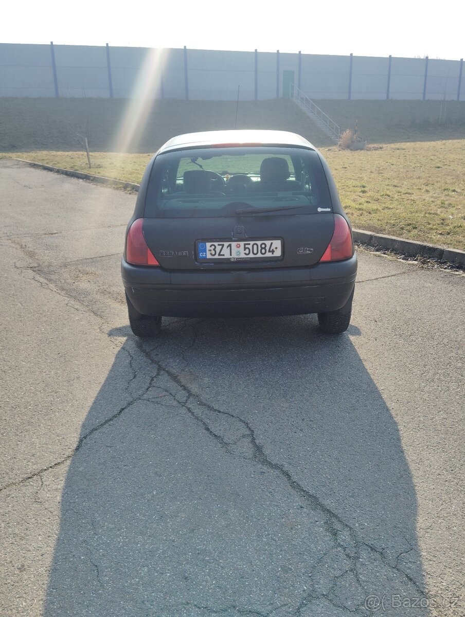 Renault Clio 2 - 4