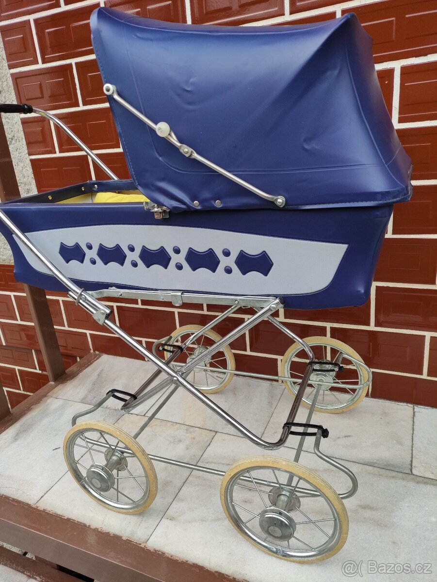 Kočárek pro panenky - 4