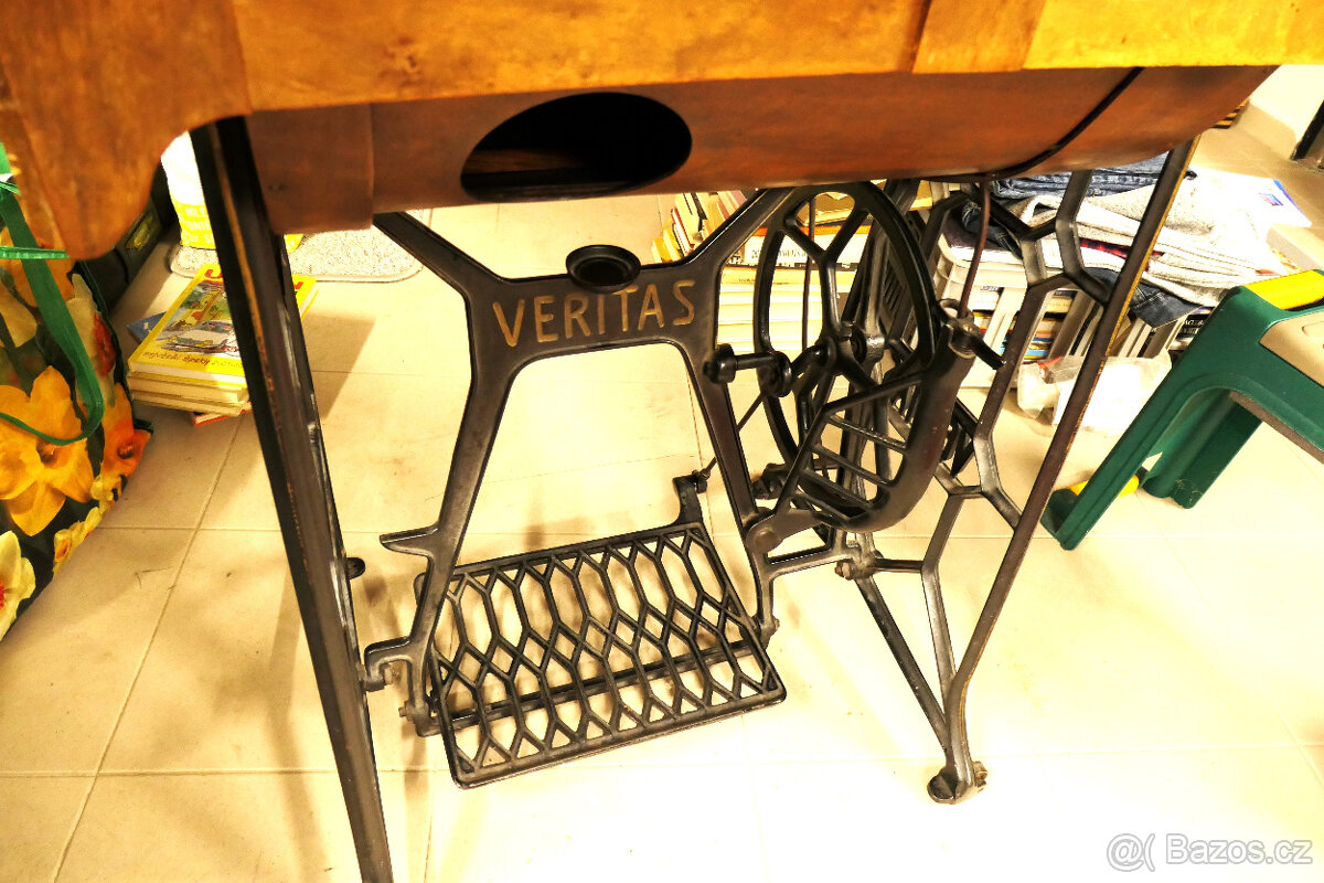 Prodám šicí stroj VERITAS - 4