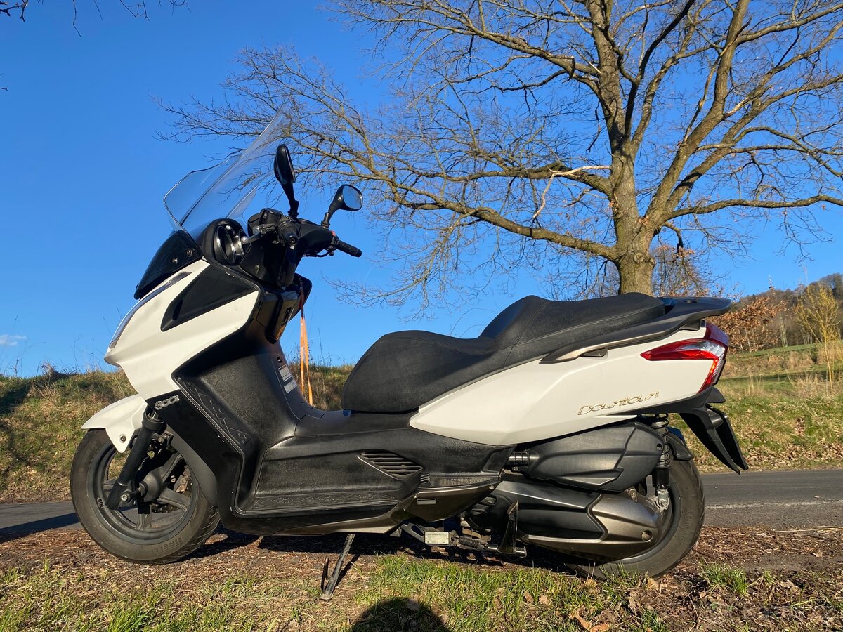 Kymco Downtown 300i - 4