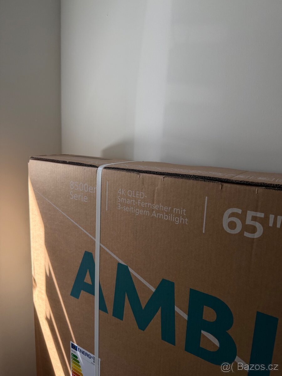 QLED Phillips 65” s AmbiLight - 4