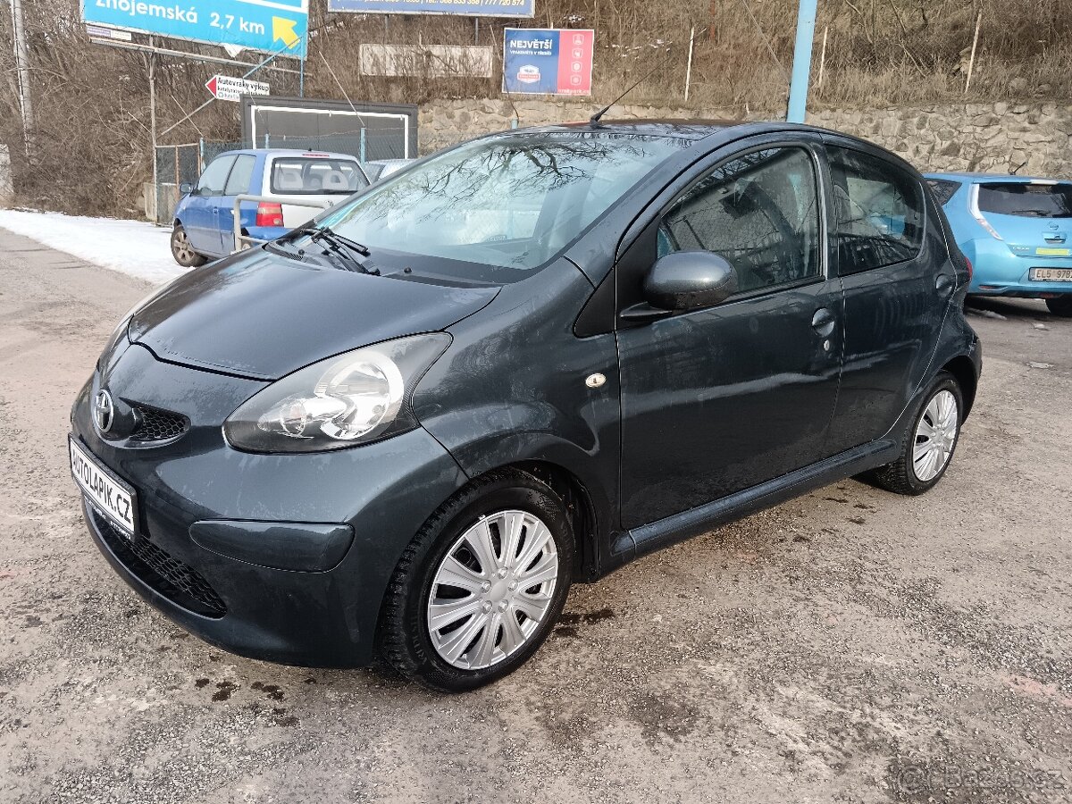 toyota aygo - 4