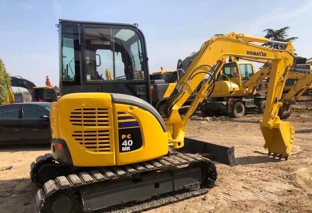 MINIBAGR KOMATSU - 4