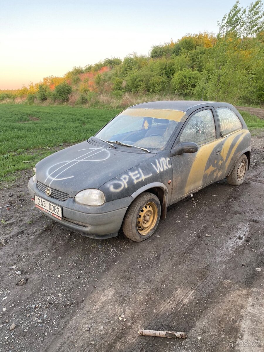 Opel Corsa B pojizdny na dily - 4