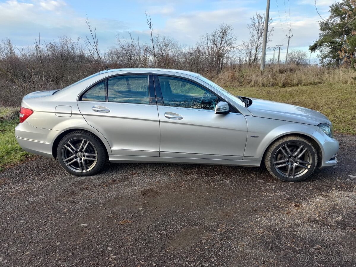 Mercedes Benz C 220 CDI - 4