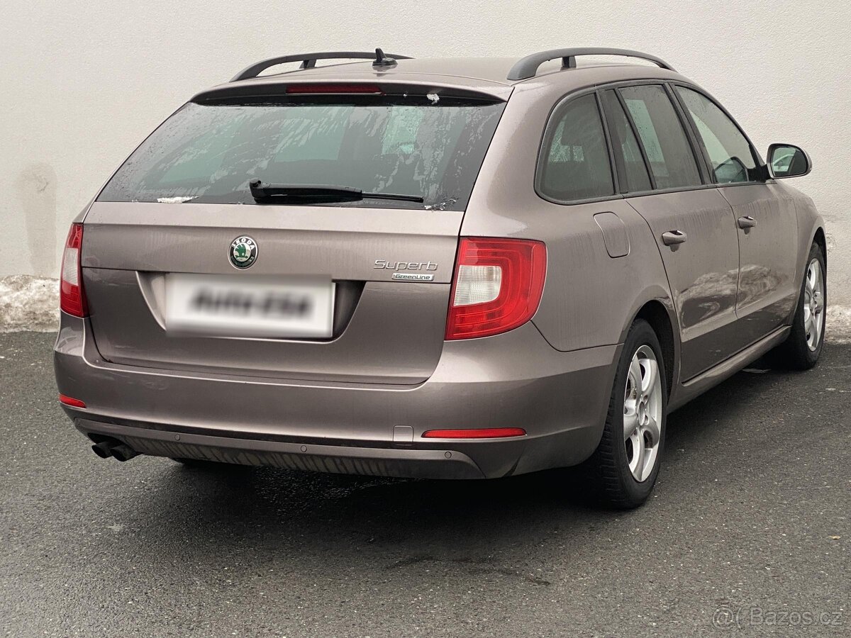 Škoda Superb II 1.6 TDi , 77 kW nafta, 2012 - 4