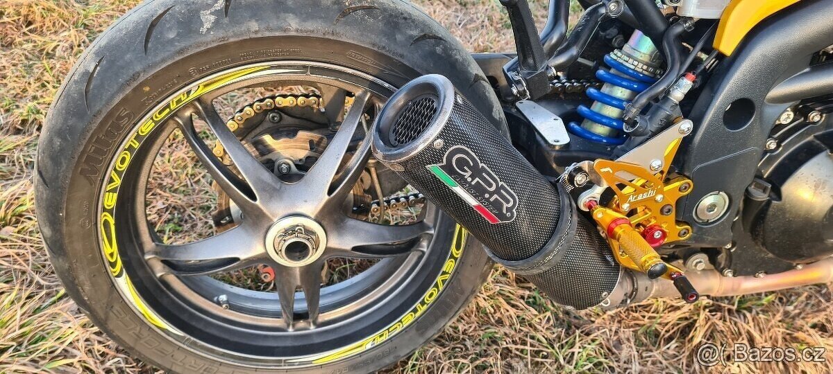 Triumph Speed Triple 1050 - 4